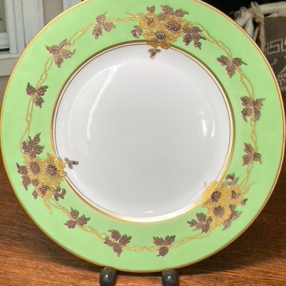 Vintage Czechoslovakian Dinner Plates Set of 12 - Picture 1 of 7